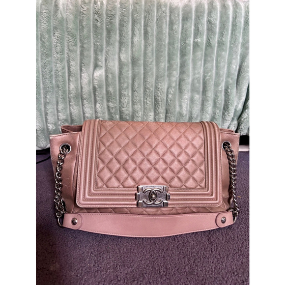Chanel Boy Accordian Flap Shoulder Bag - Picture 1 of 10